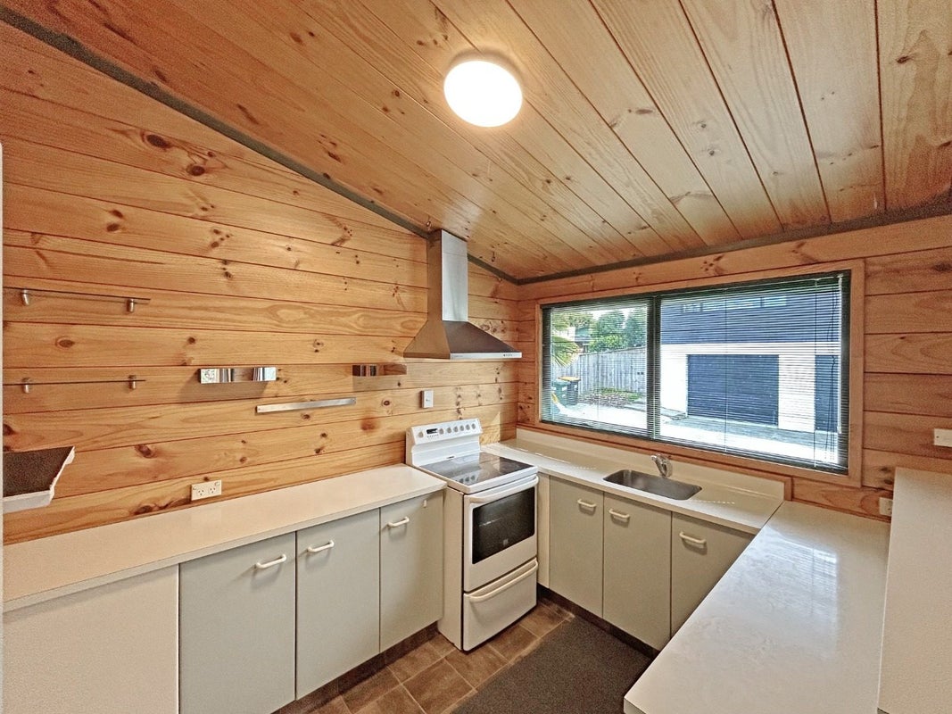 23B Long Melford Road, Awapuni, Palmerston North - Carousel 2