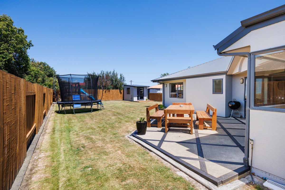 110 Peter Hall Drive, Kelvin Grove, Palmerston North - Carousel 2