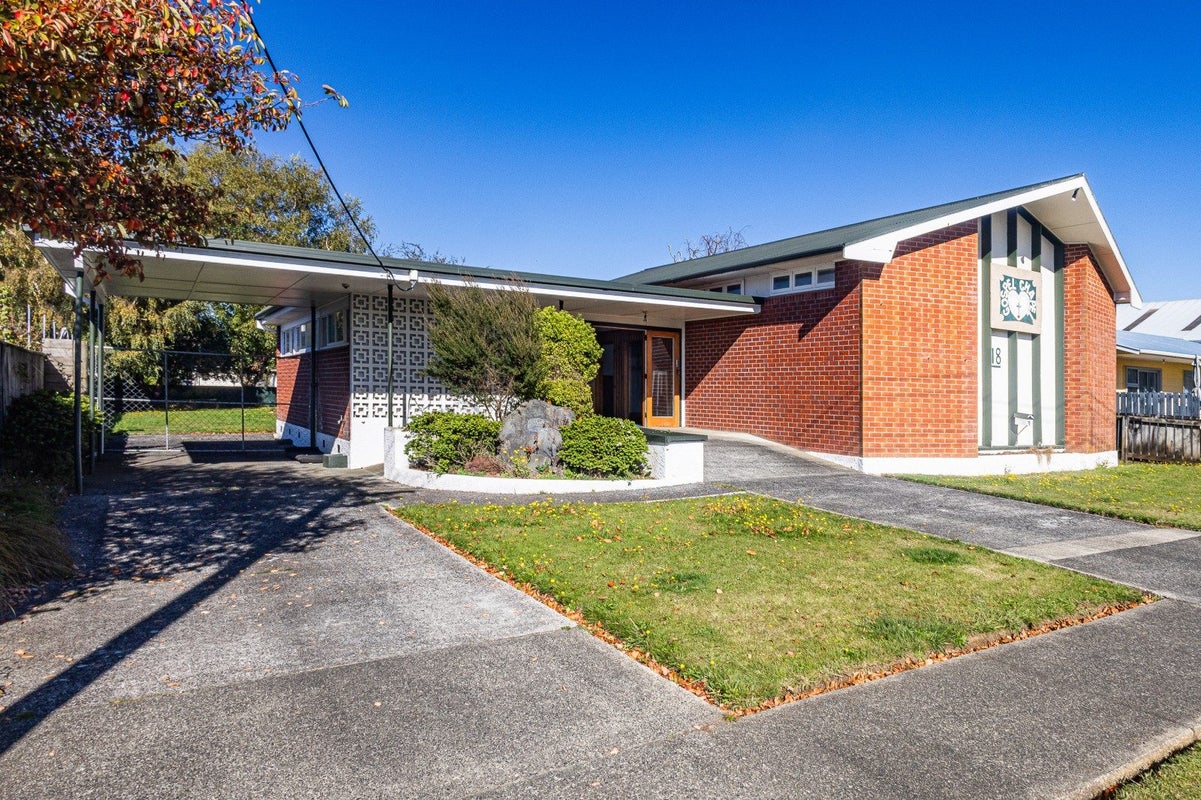 18 Queen Street, Dannevirke, Dannevirke - Carousel 1