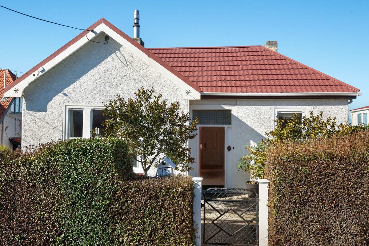 13 Wharfe Street, South Hill, Oamaru - Carousel 1