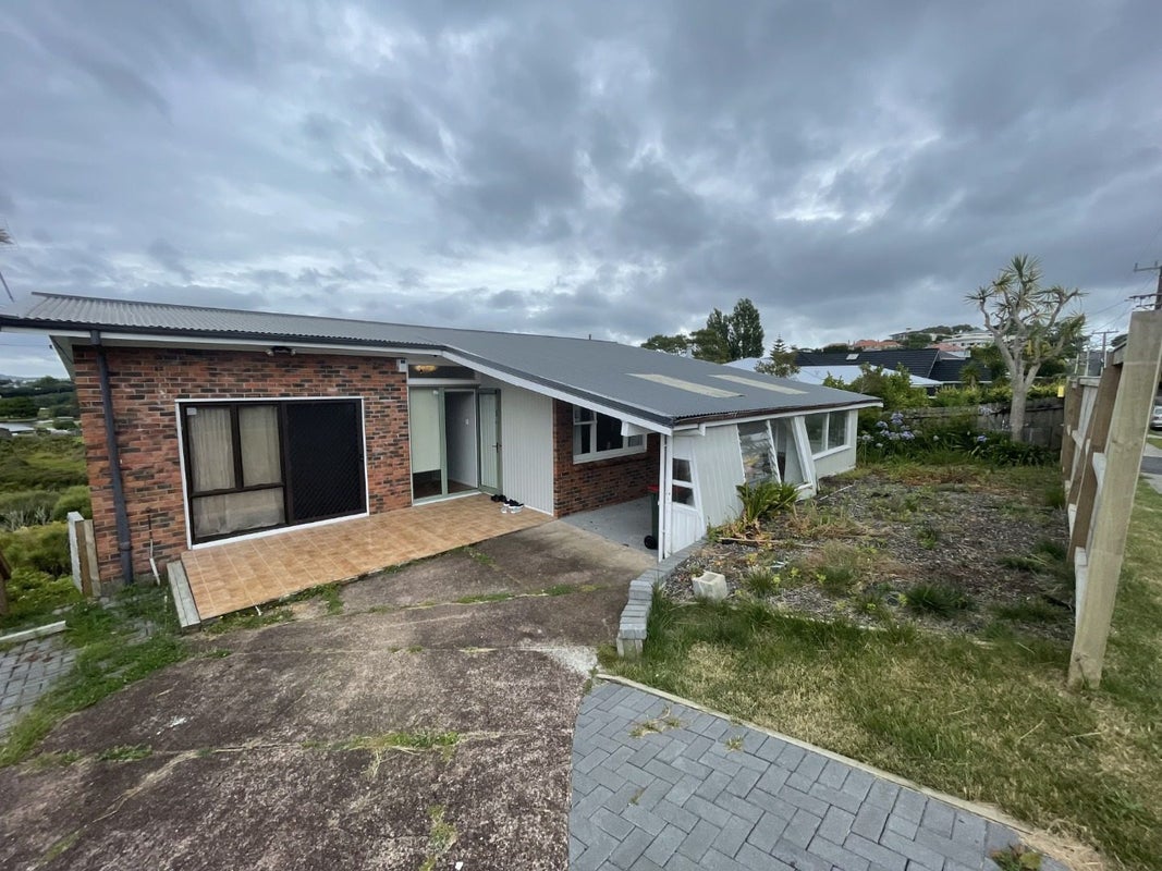 89 Exmouth Road, Northcote, Auckland - Carousel 1