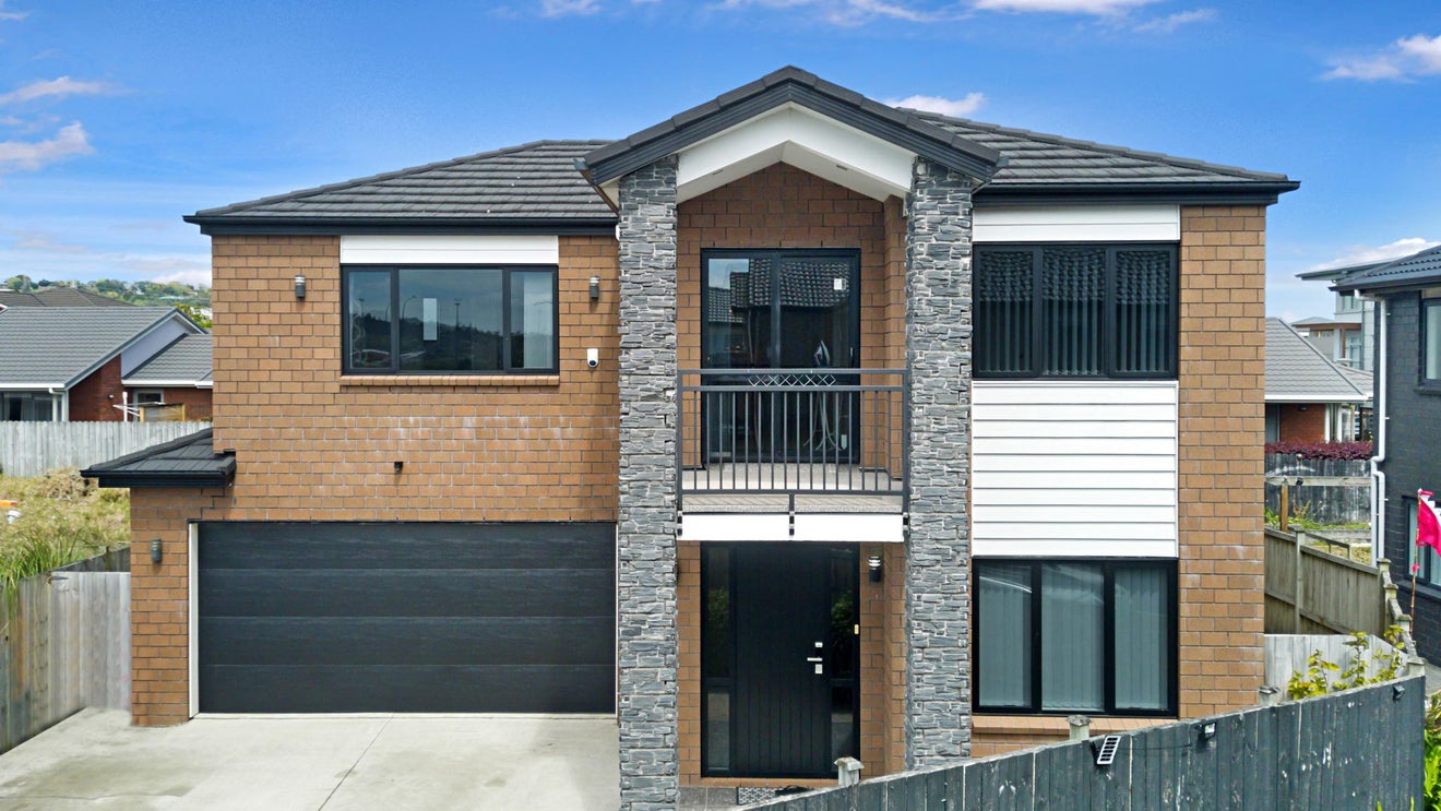 15 Kawa Drive, Flat Bush, Auckland - Carousel 1