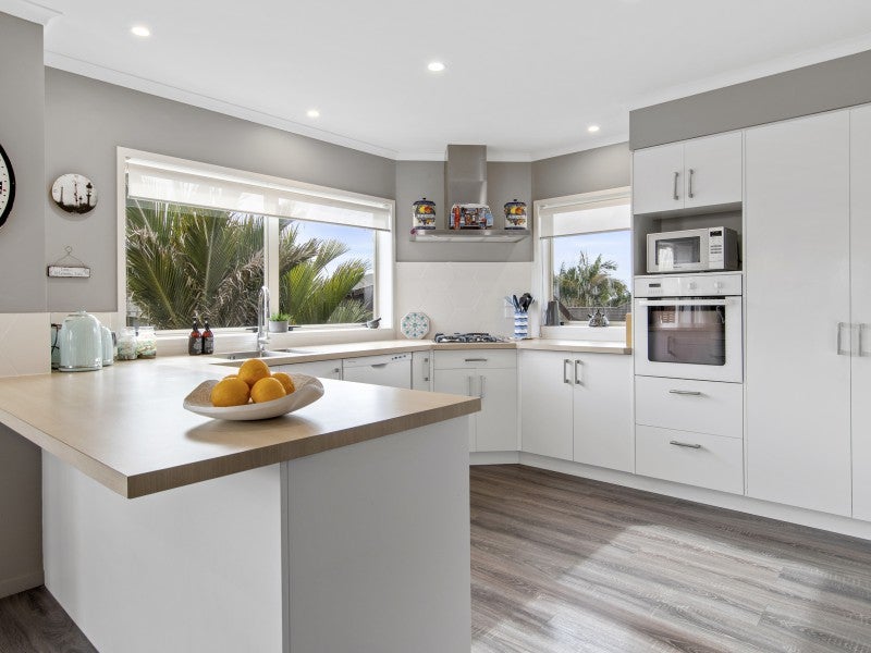 9 Harkin Close, Bethlehem, Tauranga - Carousel 2