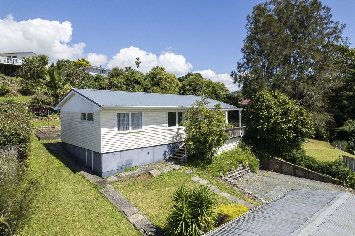 53 Ogle Crescent, Kamo, Whangarei - Carousel 1