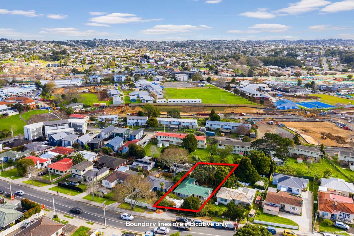 58 College Road, Northcote, Auckland - Carousel 2