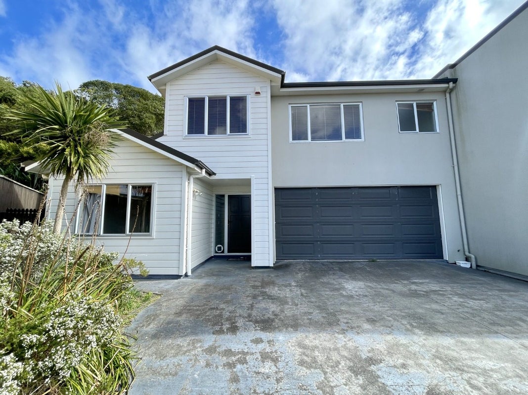 37C Waverton Terrace, Churton Park, Wellington - Carousel 1