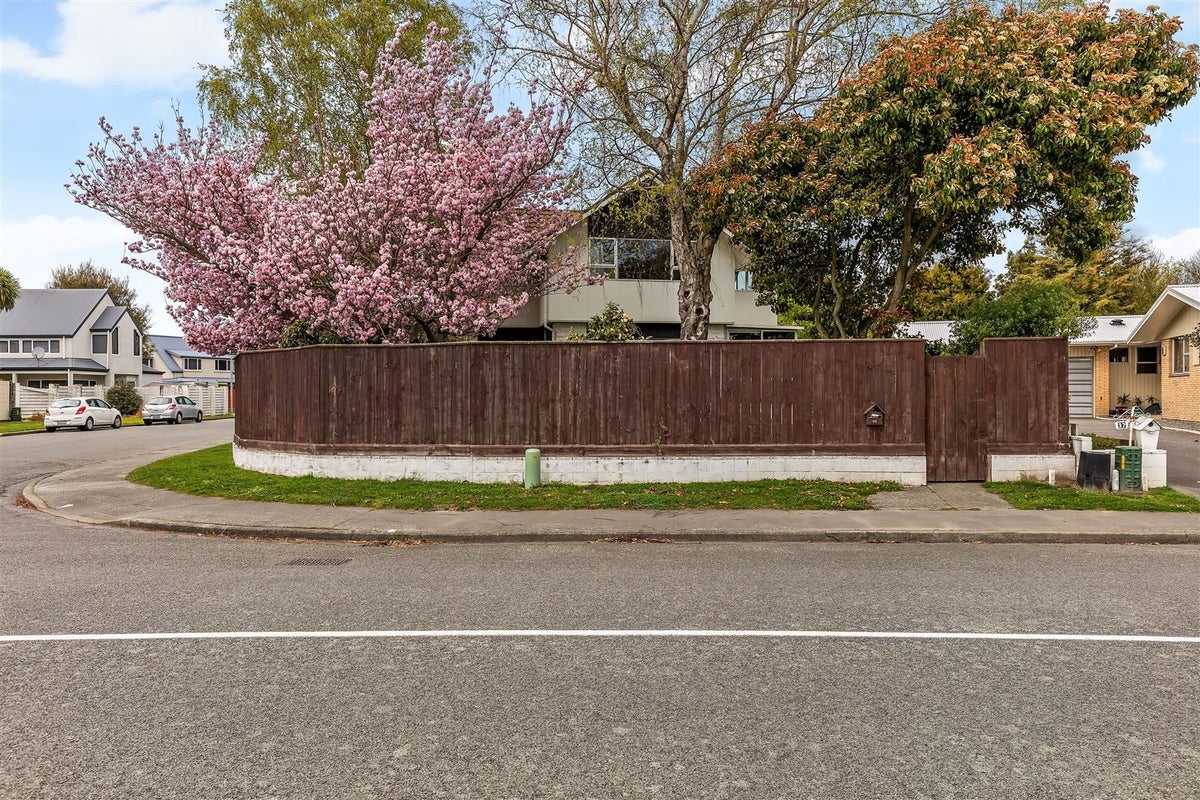35 Bucknell Street, Sockburn, Christchurch - Carousel 17
