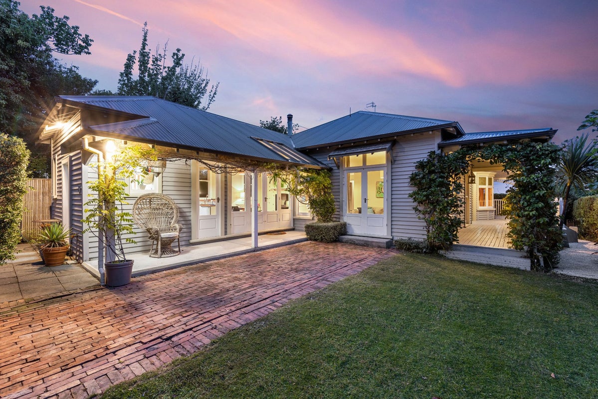93 Dyers Pass Road, Cashmere, Christchurch - Carousel 1