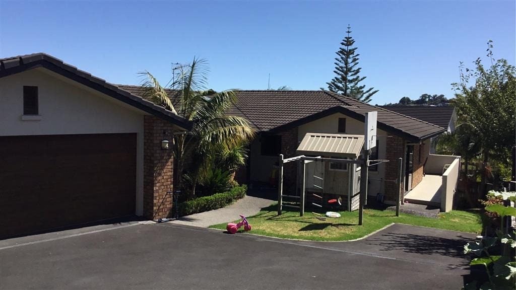 25 Brodie Place, Bethlehem, Tauranga - Carousel 1