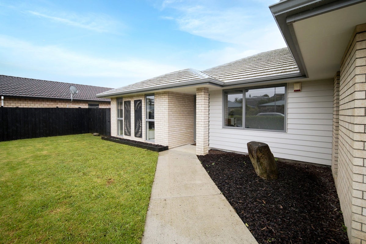 13 Martindale Lane, Tuakau, Tuakau - Carousel 2