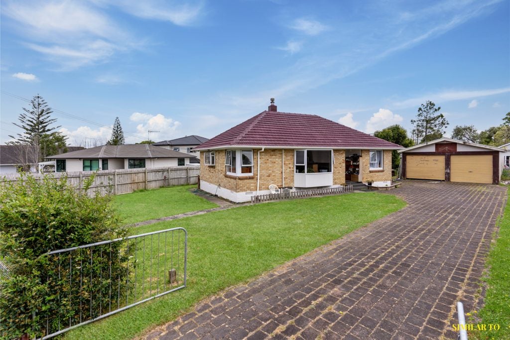 10 Ellen Street, Manurewa East, Auckland - Carousel 1