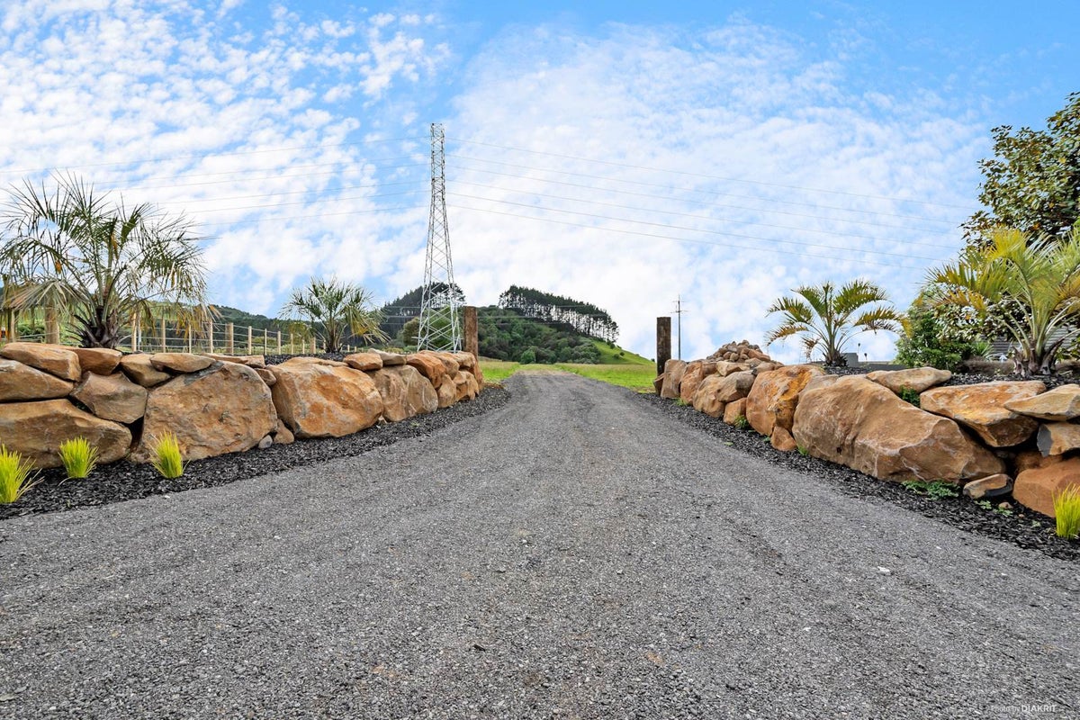 15 Sharp Way, Pokeno - Carousel 1