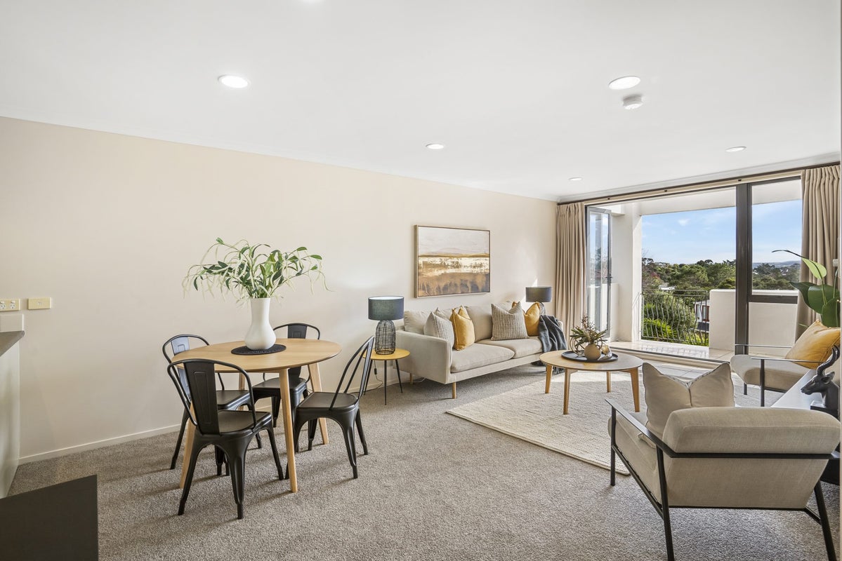 14/8 Monte Cassino Place, Birkdale, Auckland - Carousel 2