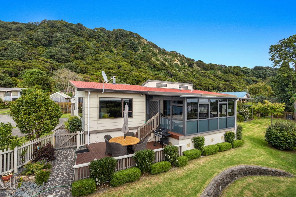 84B Pakeha Street, Matata, Whakatane - Carousel 1