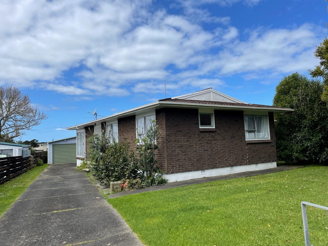23 Pipitea Place, Massey, Auckland - Carousel 14