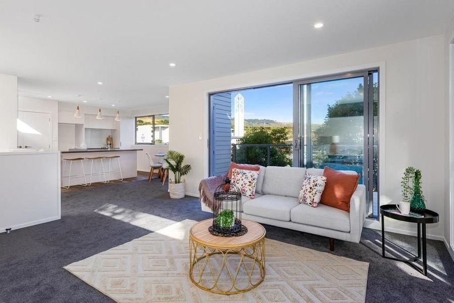 10A Rewa Terrace, Tawa, Wellington - Carousel 21