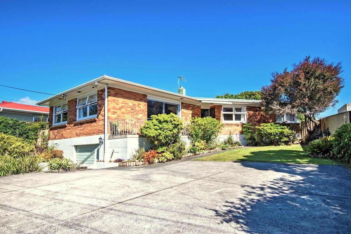 90 Old Onerahi Road, Onerahi, Whangarei - Carousel 1