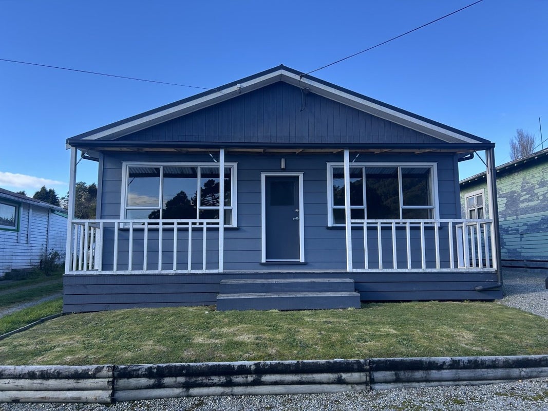 7 Croft Place, Stillwater, Greymouth - Carousel 1