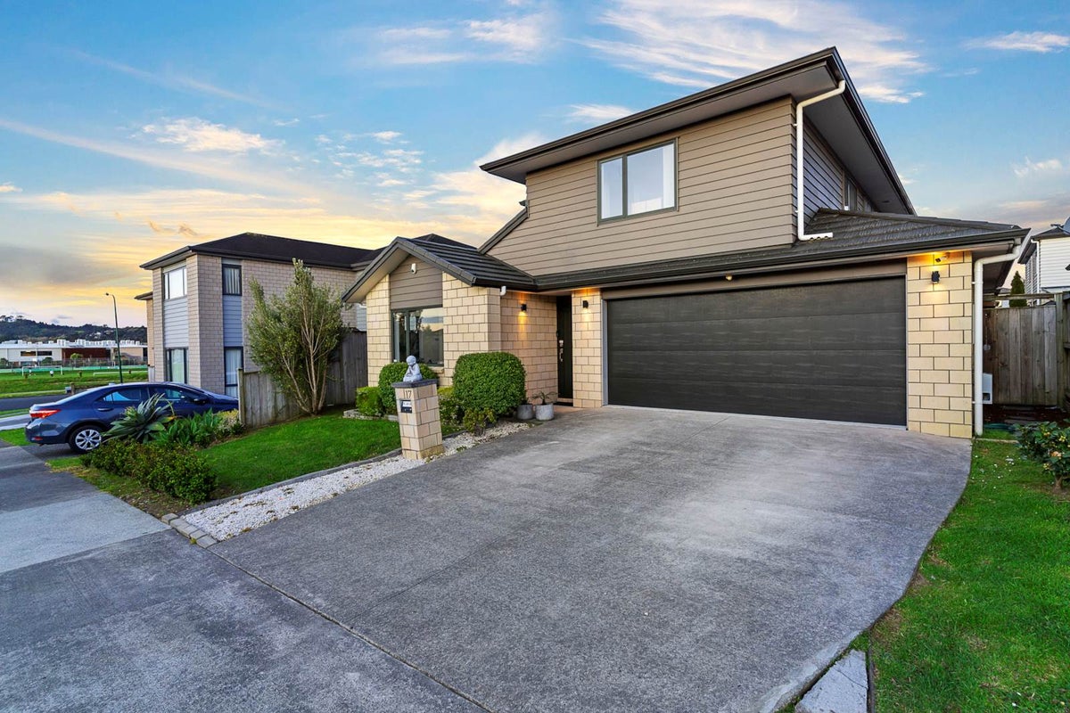 17 Shandon Street, Flat Bush, Auckland - Carousel 2