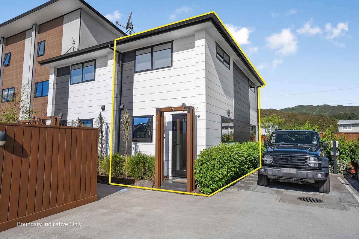 1/320 Oxford Terrace, Avalon, Lower Hutt - Carousel 1