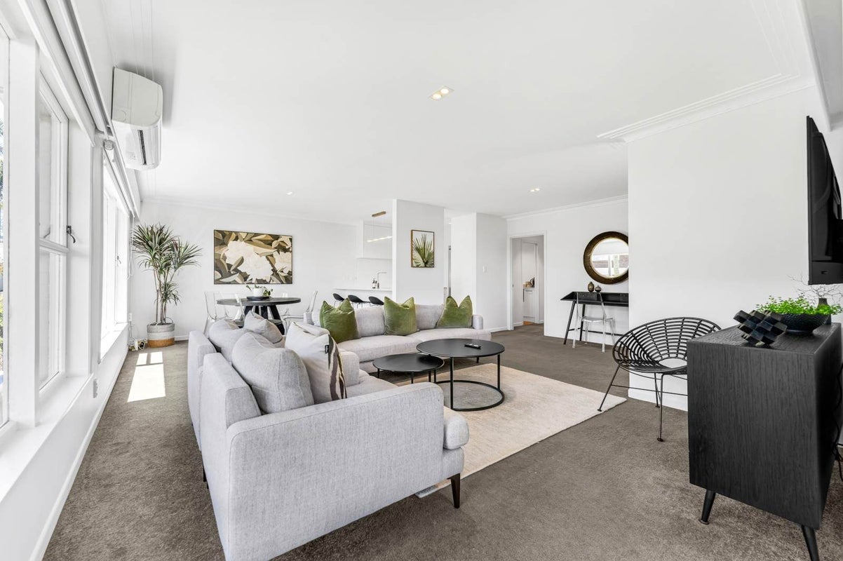 97B Selwyn Avenue, Mission Bay, Auckland - Carousel 2