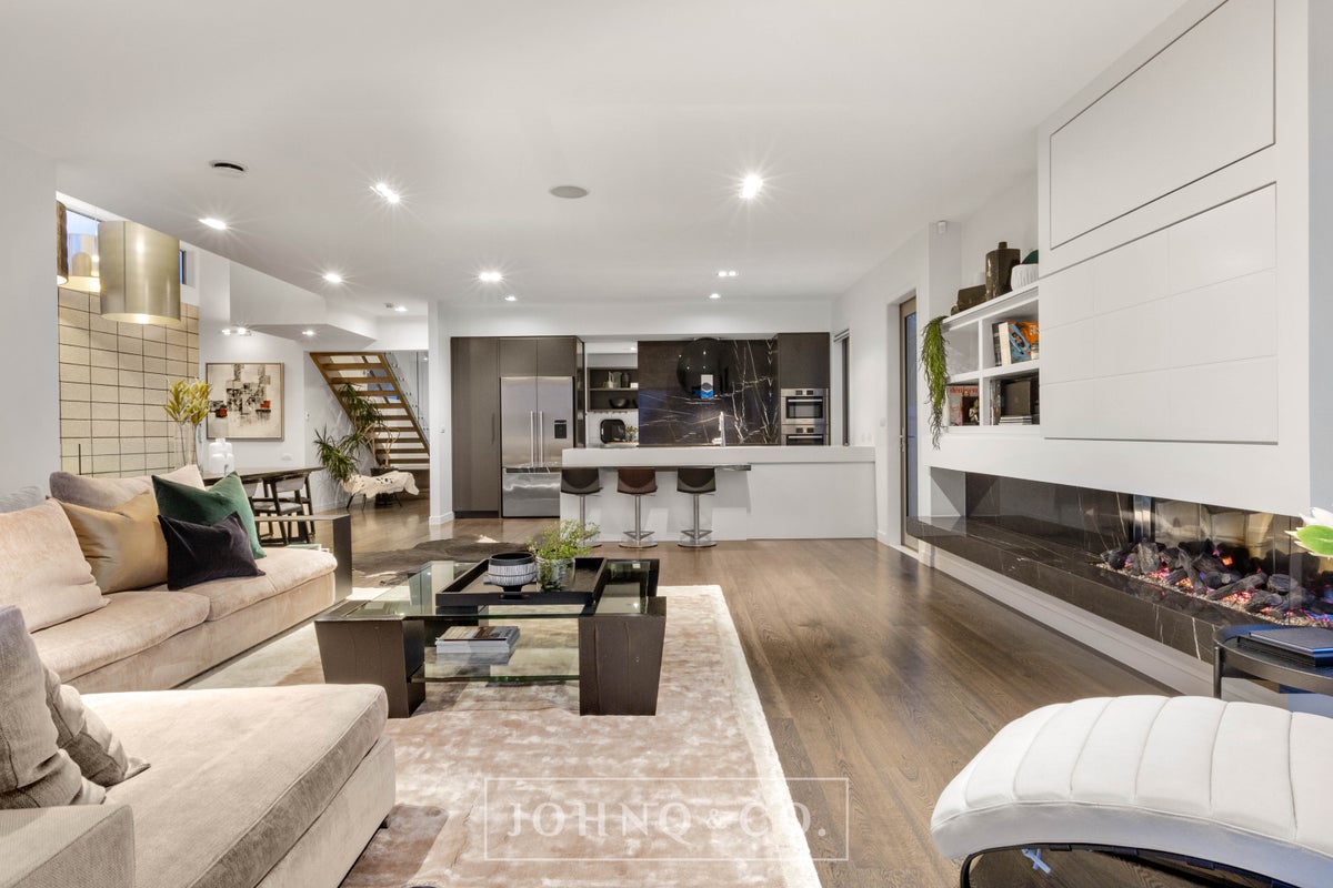 12B Kurahaupo Street, Orakei, Auckland - Carousel 2