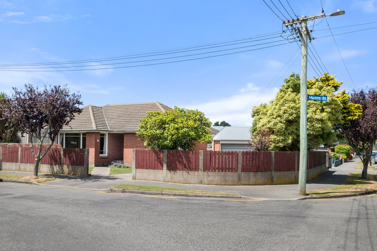 11 Daniels Road, Redwood, Christchurch - Carousel 18