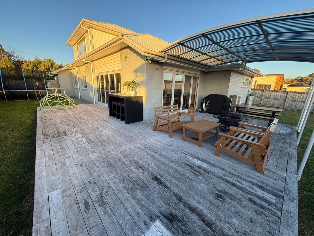 7 George Town Drive, Beachlands, Auckland - Carousel 1