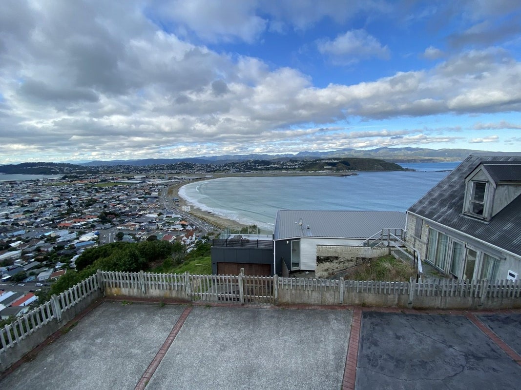 8 Pari Tai Way, Houghton Bay, Wellington - Carousel 8