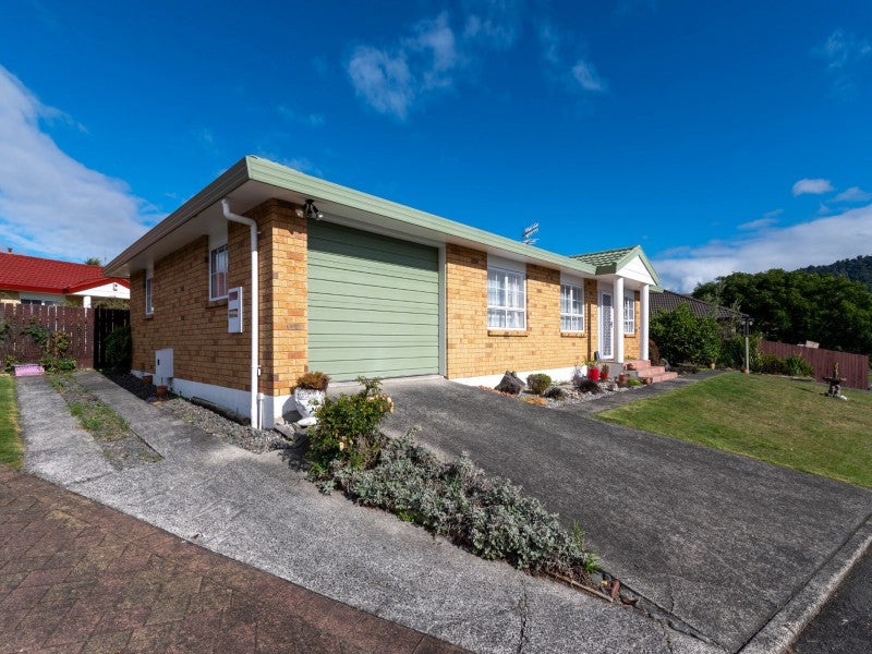 18A Hoyte Place, Pukehangi, Rotorua - Carousel 2