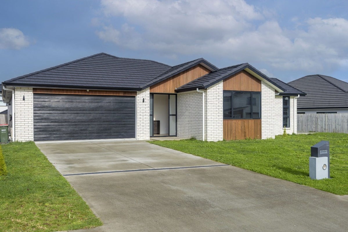 22 Tokerau Drive, Rototuna North, Hamilton - Carousel 2