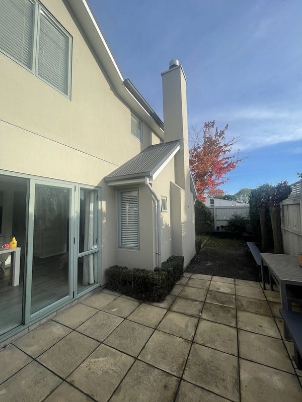 1/218 Springfield Road, St Albans, Christchurch - Carousel 23