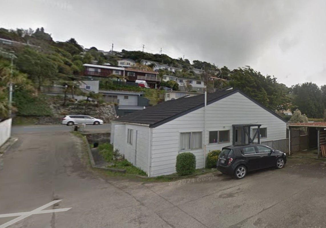 2/146 Newlands Road, Newlands, Wellington - Carousel 2