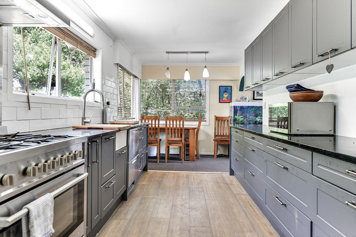 3 Dillon Place, Hamilton East, Hamilton - Carousel 1