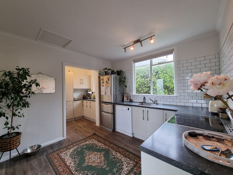 12 Wye Street, Oamaru - Carousel 2