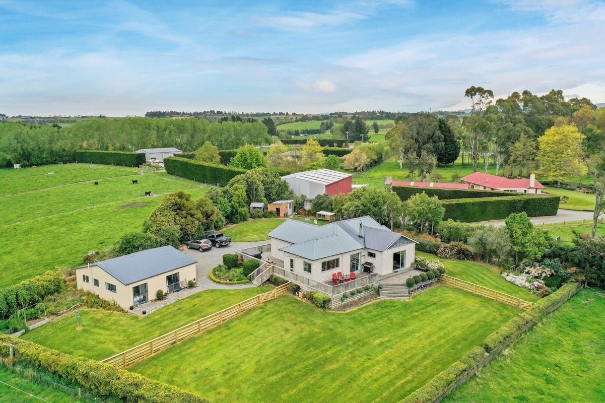 64 Rosewill Valley Road, Washdyke Flat - Carousel 24