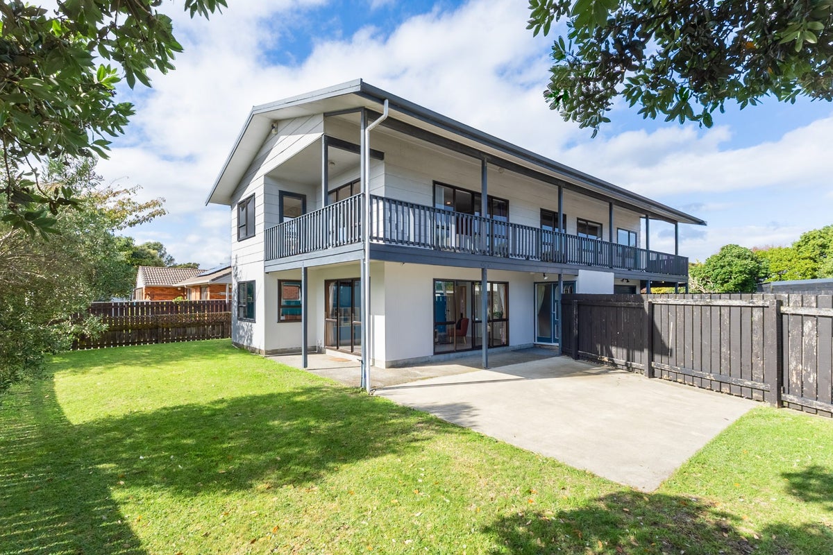 8 Olive Terrace, Paraparaumu Beach, Paraparaumu - Carousel 2
