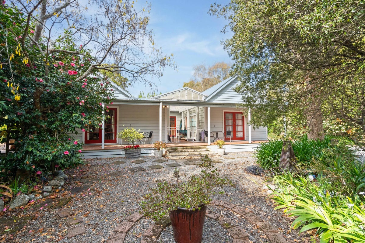 12 Church Street, Greytown - Carousel 1