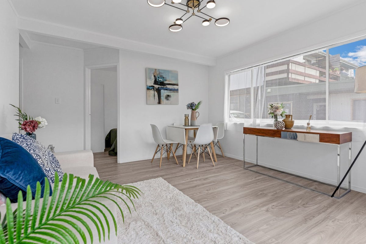 3/12 Sunnyside Road, Sunnyvale, Auckland - Carousel 2