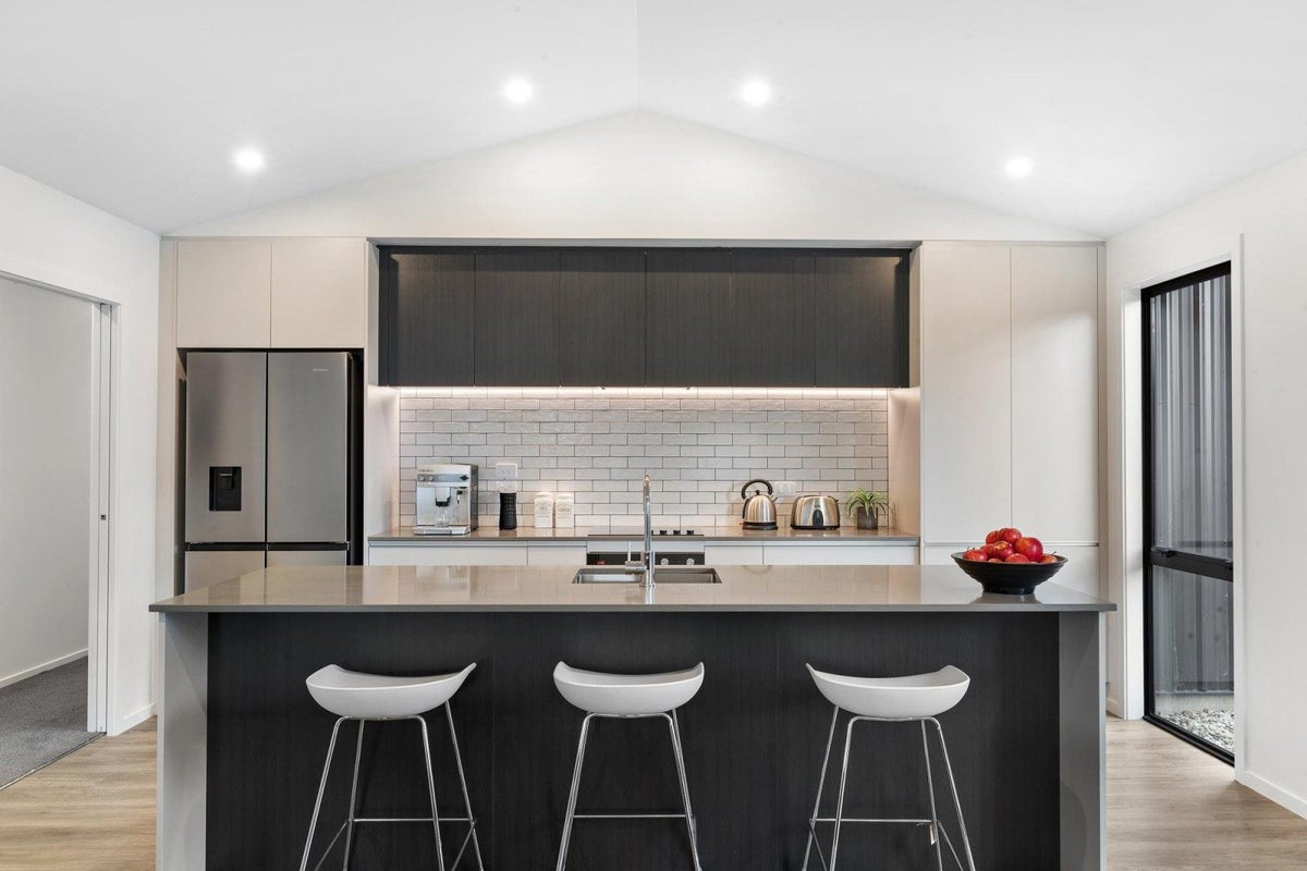 12 Collie Road, Pukekohe, Pukekohe - Carousel 2