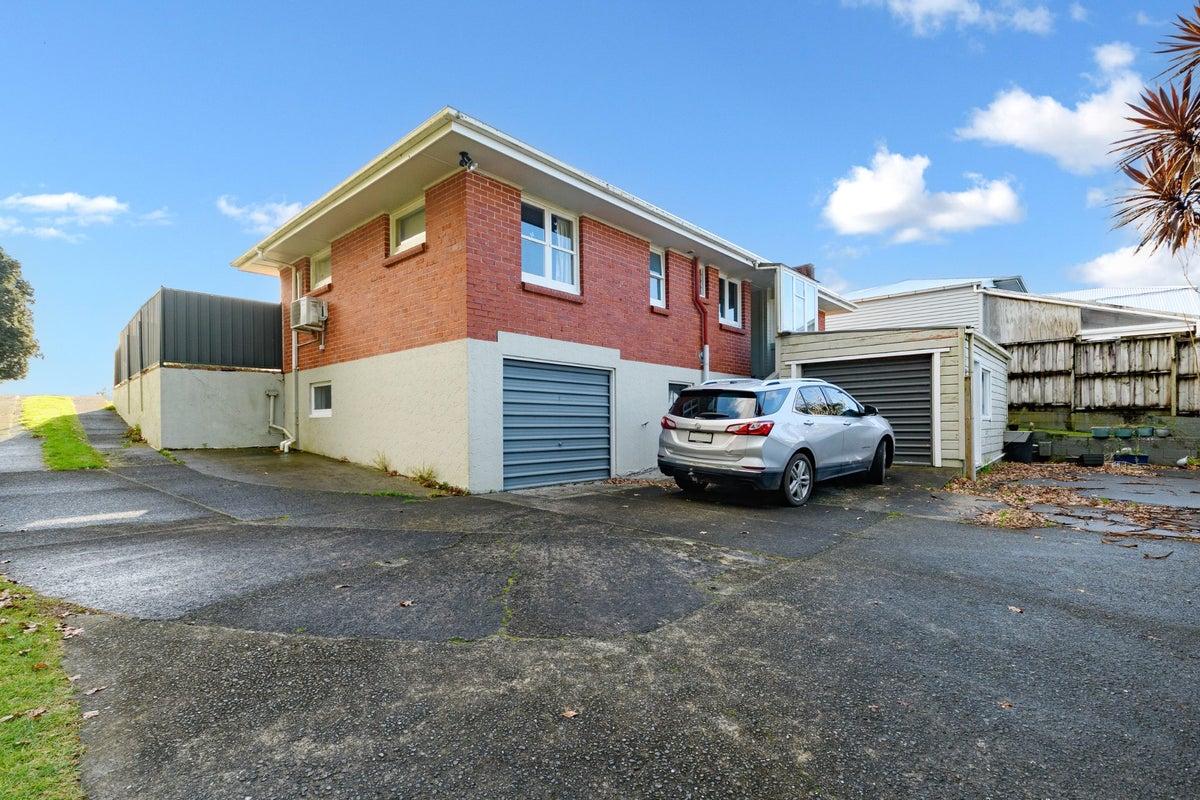 1134 Cameron Road, Gate Pa, Tauranga - Carousel 2