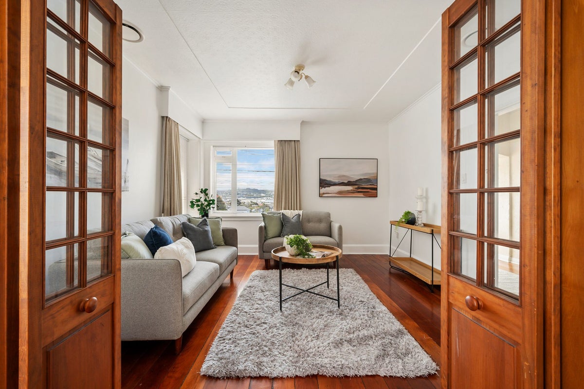 162 Sutherland Road, Lyall Bay, Wellington - Carousel 2