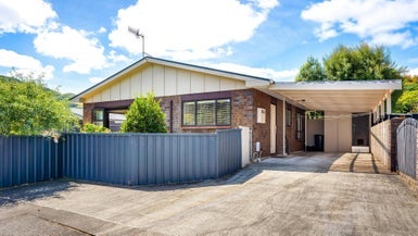 2/86 Totara Park Road, Totara Park, Upper Hutt - Carousel 1