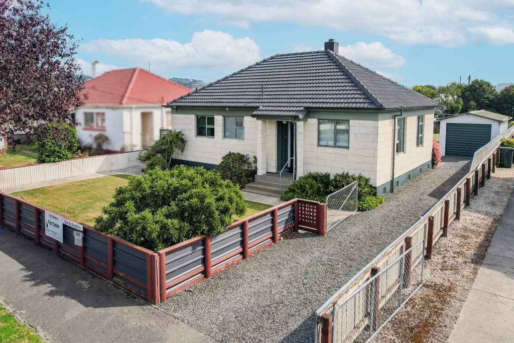 20 Teviot Street, Oamaru North, Oamaru - Carousel 1
