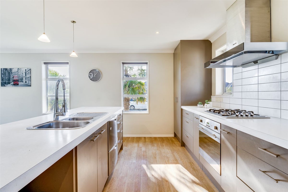 3 Felicitas Grove, Aidanfield, Christchurch - Carousel 2