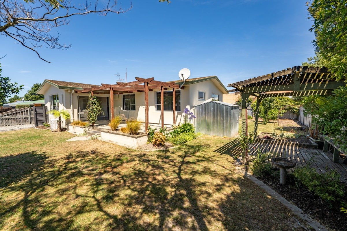 16 Wither Road, Witherlea, Blenheim - Carousel 1