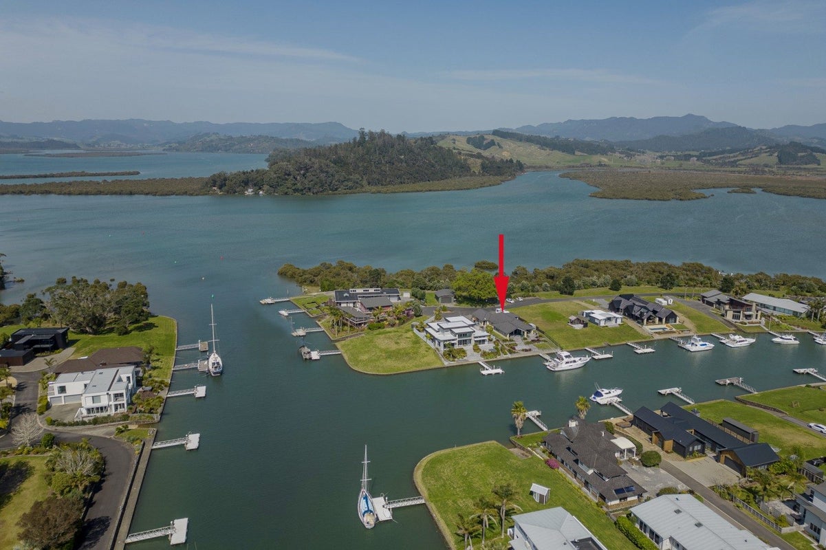 30 Hei Esplanade, Whitianga - Carousel 1