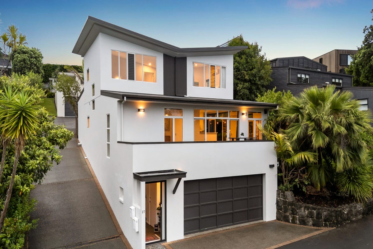 27A Tautari Street, Orakei, Auckland - Carousel 1