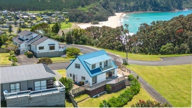 407 Onemana Drive, Onemana, Whangamata - Carousel 1