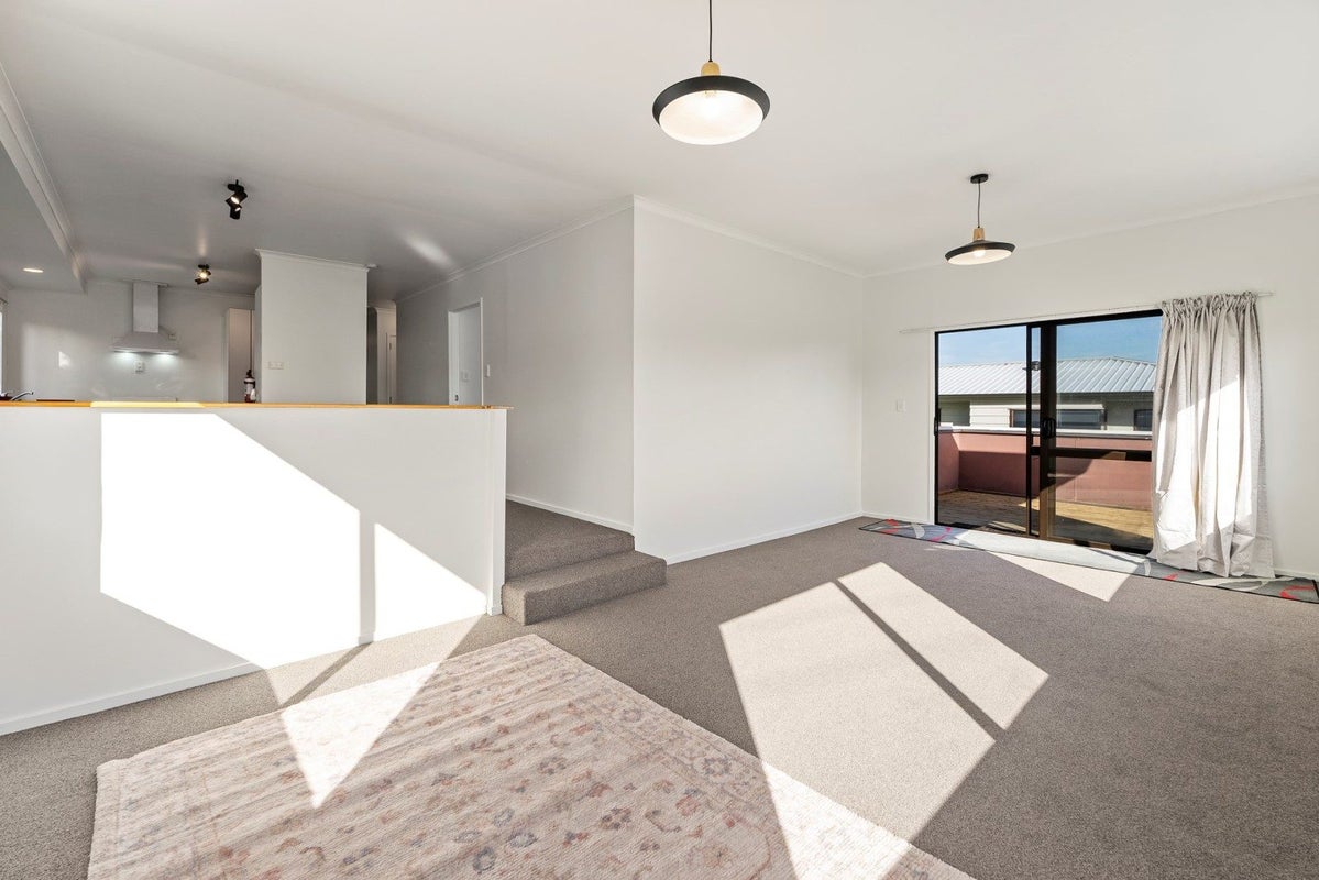 50A Watling Street, Gate Pa, Tauranga - Carousel 1
